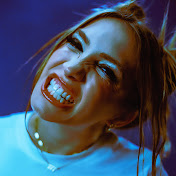 Profile Picture of Lisa Heller (@LisaHeller) on Youtube