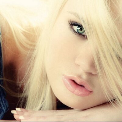 Profile Picture of Alison (@HolmsAlison) on Twitter