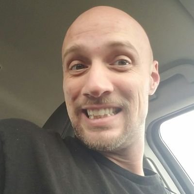 Profile Picture of Joel Pollock (@joecool354) on Twitter