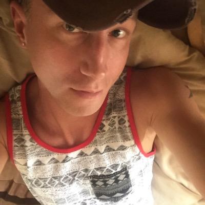 Profile Picture of Brian Weir (@brian392929) on Twitter