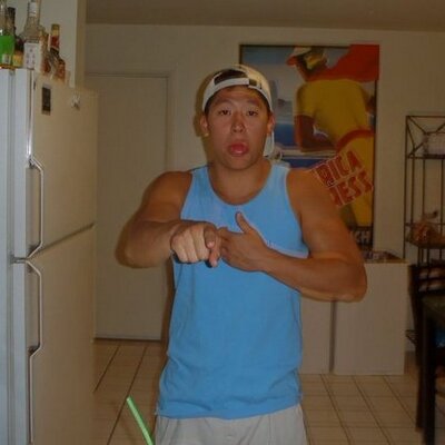 Profile Picture of Jeffrey Kim (@KimbroSlice3) on Twitter