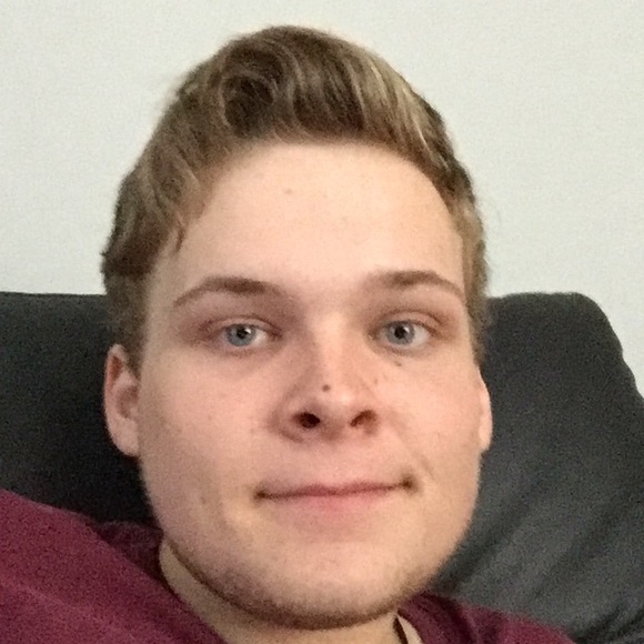 Profile Picture of Michael Strange (@mount_polar) on Poshmark