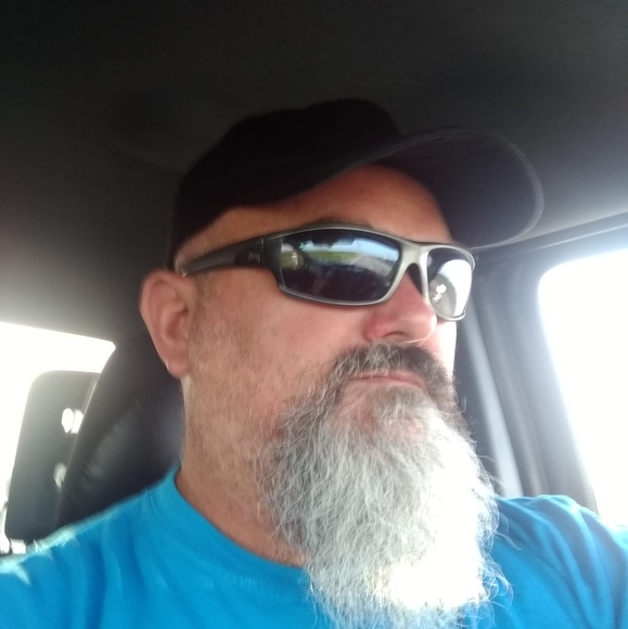 Profile Picture of Brian Luckey (@brianluckey67) on Poshmark