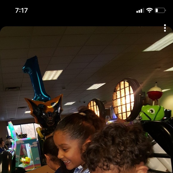 Profile Picture of Izan alexander Bonilla savinon (@izan152) on Poshmark