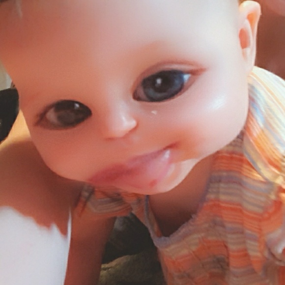 Profile Picture of Sara Hughson (@journalfreak21) on Poshmark