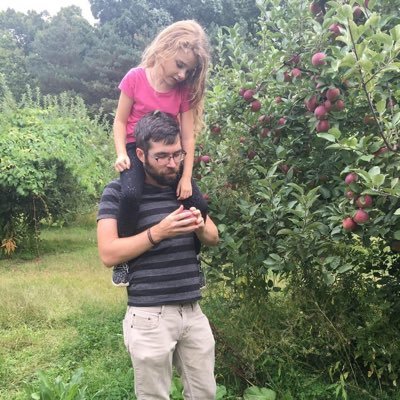 Profile Picture of Richard Hammer (@RichardHammerTV) on Twitter