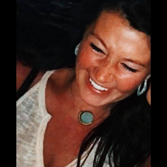 Profile Picture of Nikki Patterson (@nikkiak80) on Poshmark