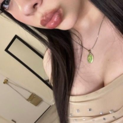 Profile Picture of 𝓿𝓪𝓷𝓮𝓼𝓼𝓪 ꨄ (@vanessa_gsz) on Tiktok