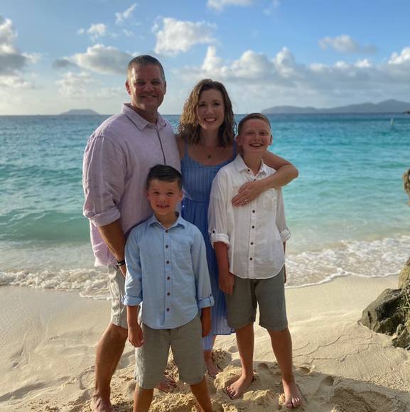 Profile Picture of Laura beth Mckew (@lbmckew) on Poshmark