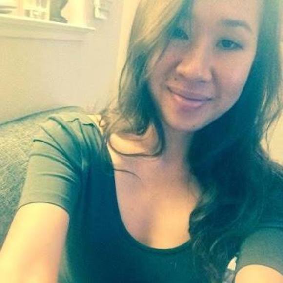 Profile Picture of Erin Eng (@erineng411) on Poshmark