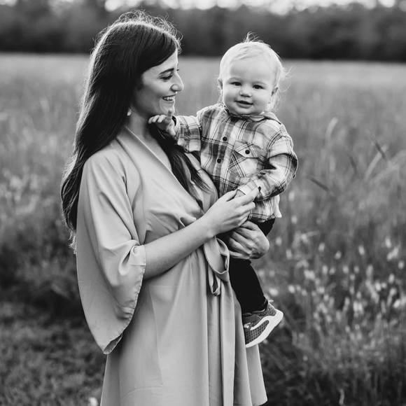 Profile Picture of Sarah Dekeyser (@sarahdekeyser) on Poshmark