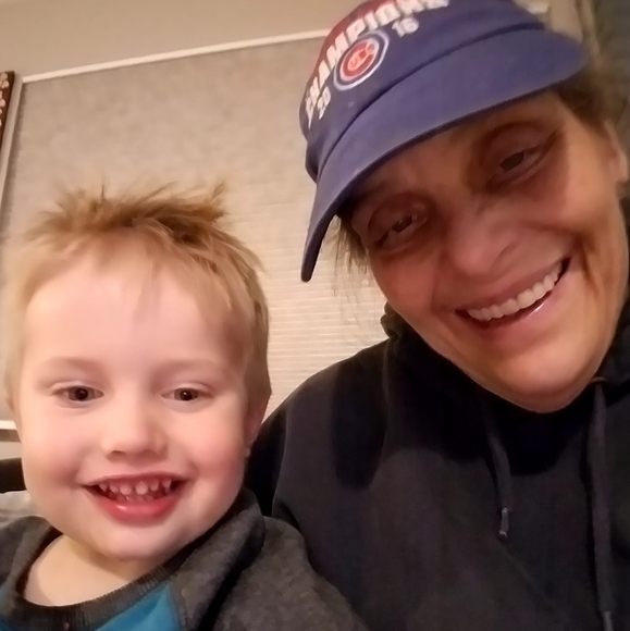 Profile Picture of Kristie Stoneking (@kbryant1102) on Poshmark