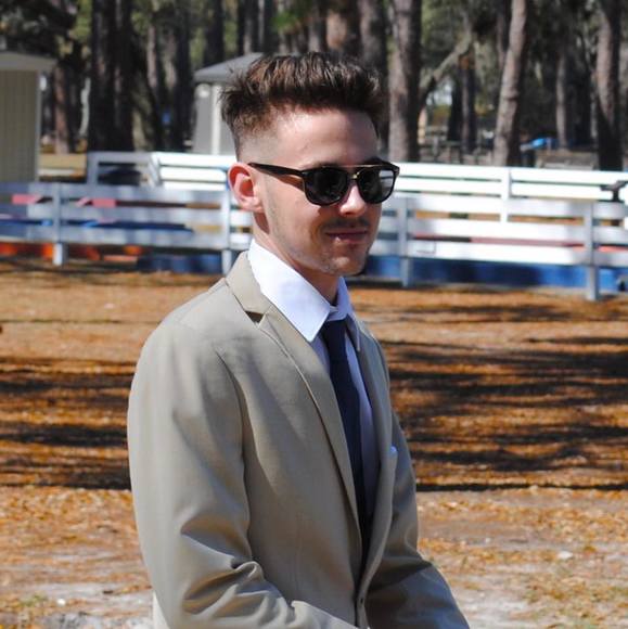 Profile Picture of Chase Gibson (@chasegibson384) on Poshmark