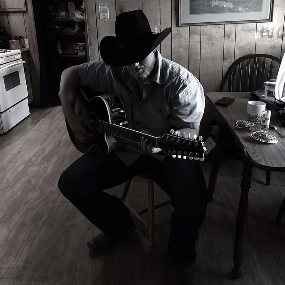 Profile Picture of Louis Rymalowicz (@lrymalowicz23) on Poshmark