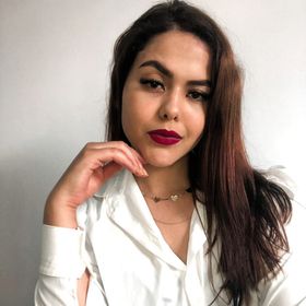 Profile Picture of Geovana Fernandes | Marketing (@Geovanacosturacriativa) on Pinterest