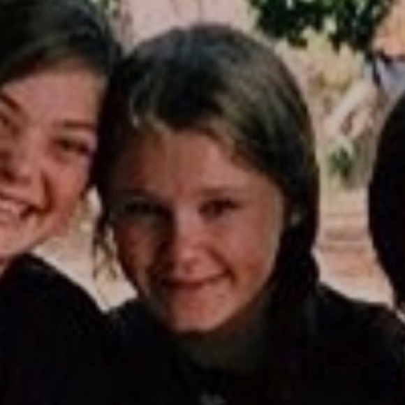 Profile Picture of Olivia Krasan (@oliviakraz) on Poshmark