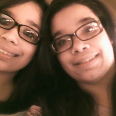 Profile Picture of The Vega Twins (@KimAndIsabelle) on Twitter