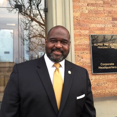 Profile Picture of Mark S. Tillman (@alphainvest06) on Twitter