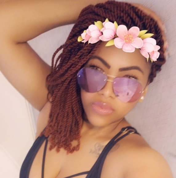 Profile Picture of Tunira Grate (@nira630) on Poshmark