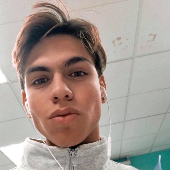 Profile Picture of Thomas Cardenas (@21tcardenas) on Poshmark