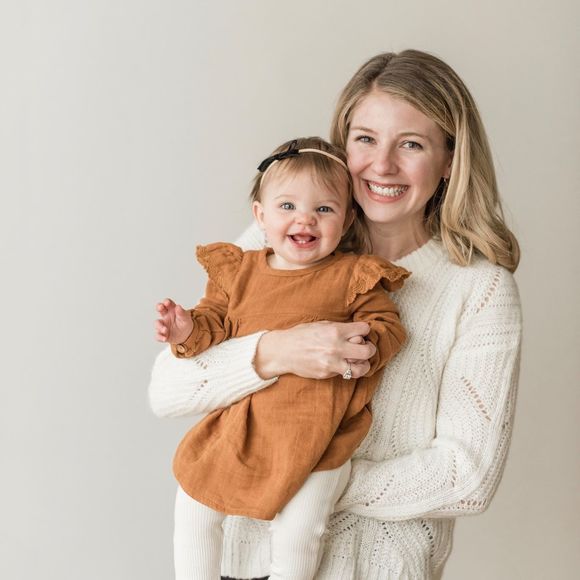 Profile Picture of Nichole Houpy (@ndh123) on Poshmark