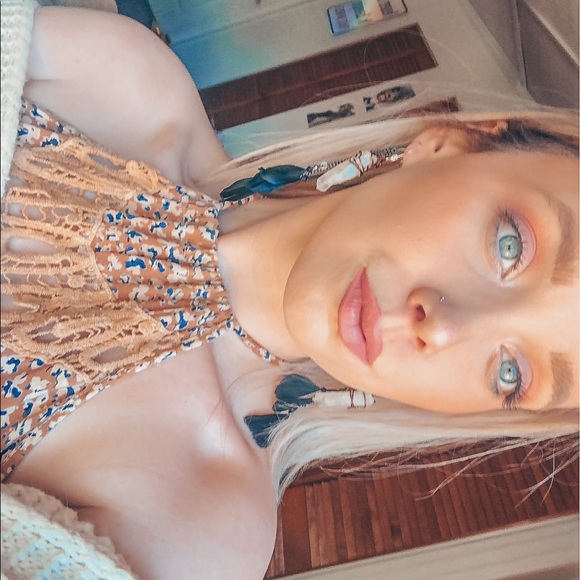 Profile Picture of Kimberly Danielson (@kimberlydani393) on Poshmark