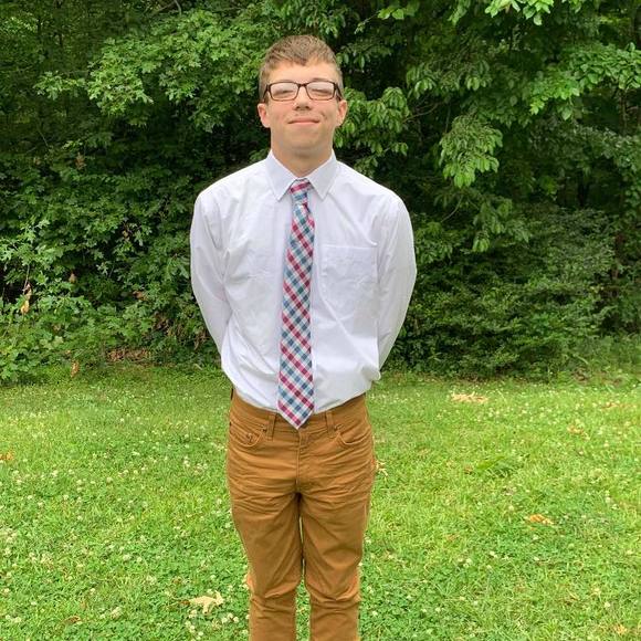 Profile Picture of Jason Vega (@jasonvega153) on Poshmark