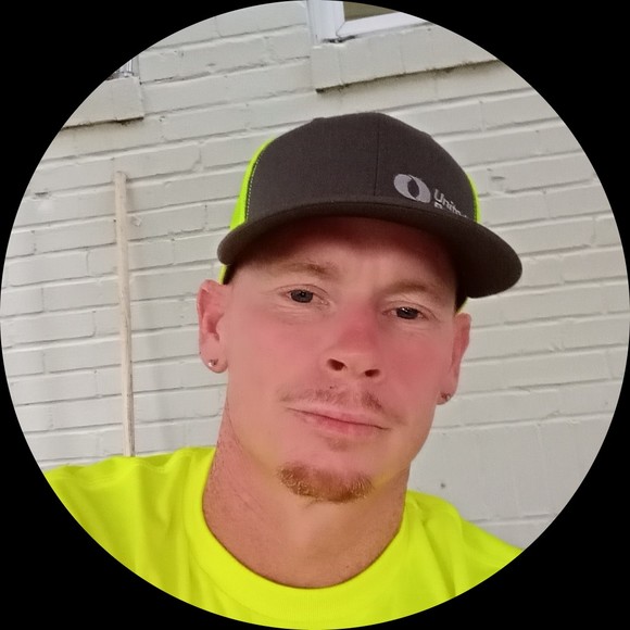 Profile Picture of Jonathan Hardee (@j_hardee) on Poshmark