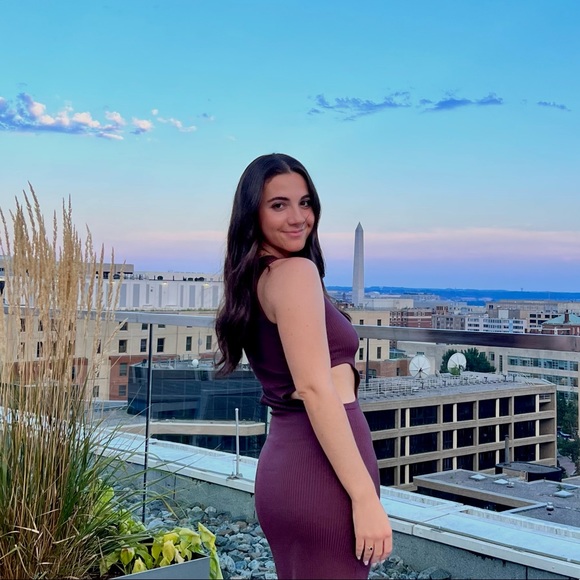 Profile Picture of Sierra Hurson (@sierrahurson) on Poshmark