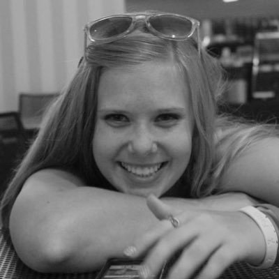 Profile Picture of Jennifer Settle (@JenSettle17) on Twitter