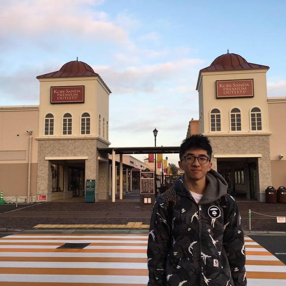 William Huang - Poshmark Profile Picture of William Huang (@mamba2414) on Poshmark