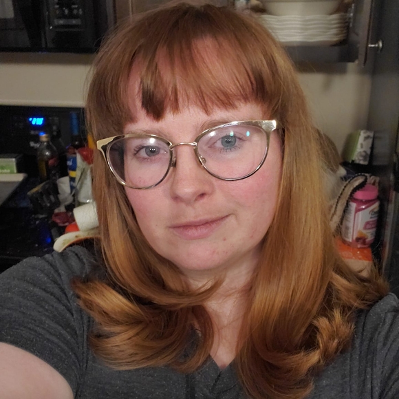 Profile Picture of Ava Gorsline (@avalillian) on Poshmark