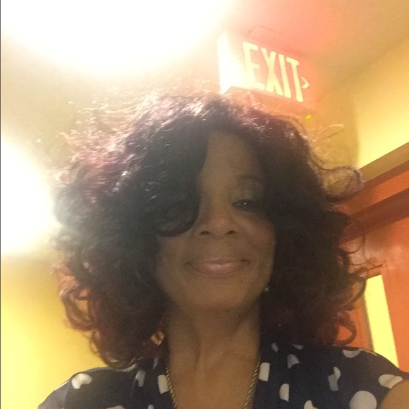 Profile Picture of Dorrinda Lemonier (@dorrinda) on Poshmark
