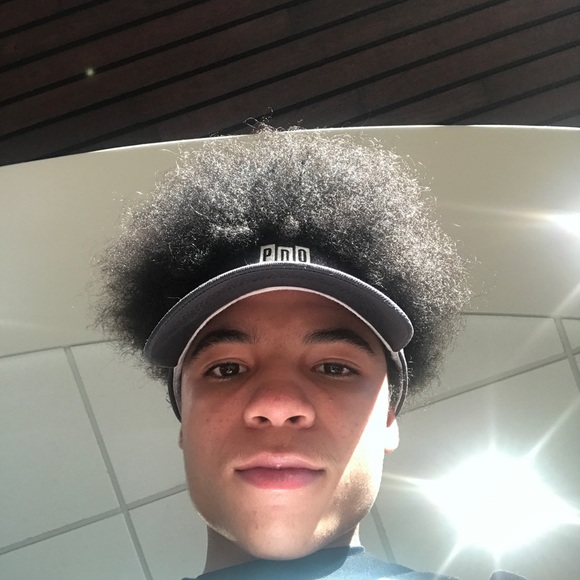 Profile Picture of Andrew Campos (@andrew6691) on Poshmark