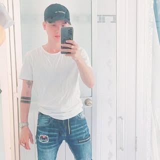 Profile Picture of Đĩnh Black (@dinh_coi) on Instagram