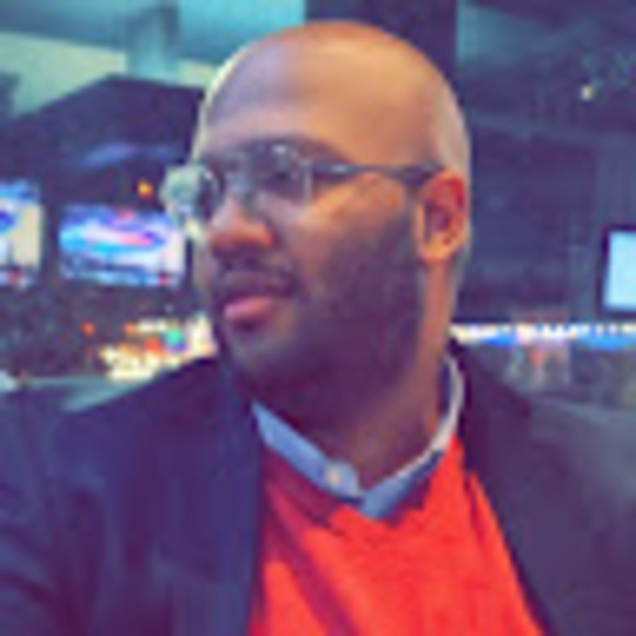 Profile Picture of Glenn Larry (@glenn_larry) on Poshmark