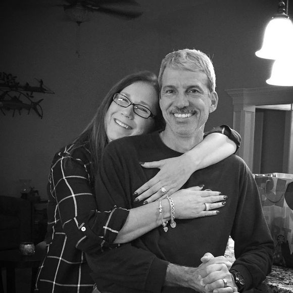 Profile Picture of Melissa Angelotti (@mangelotti) on Poshmark