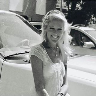 Profile Picture of Amanda Mathews Fuller (@tennisproamanda) on Facebook
