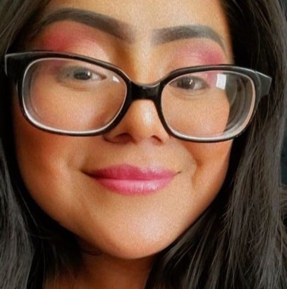 Profile Picture of Nayeli Ramirez (@nayelirams821) on Poshmark