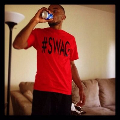 Profile Picture of D Hooks (@D_Hooks2) on Twitter