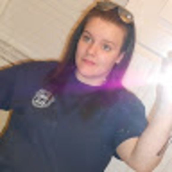 Profile Picture of Casey Cates (@caseycates03) on Poshmark