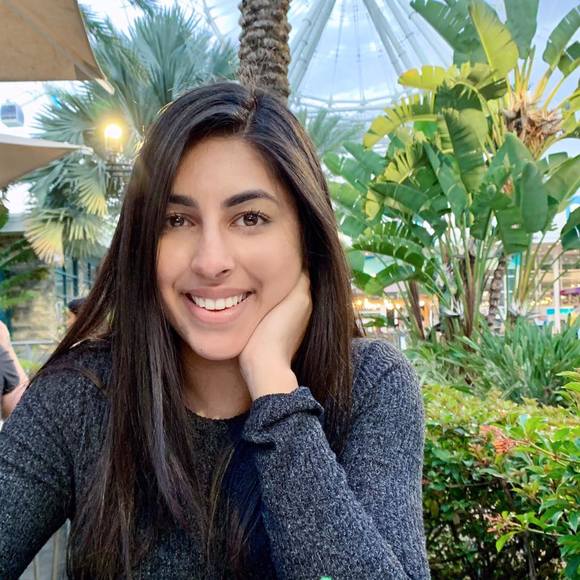 Profile Picture of Ami Patel (@amipatel101) on Poshmark