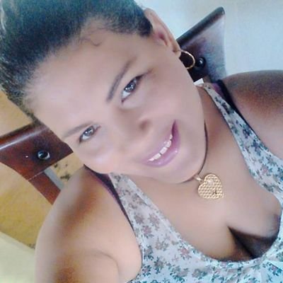 Profile Picture of Arelis De La Rosa (@ArelisDelaRosa4) on Twitter