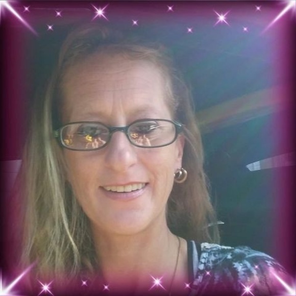 Profile Picture of Michele Muth (@michelemuth6) on Poshmark