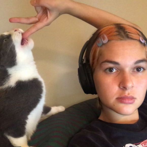 Profile Picture of Rio Forrest (@rioforrest) on Poshmark