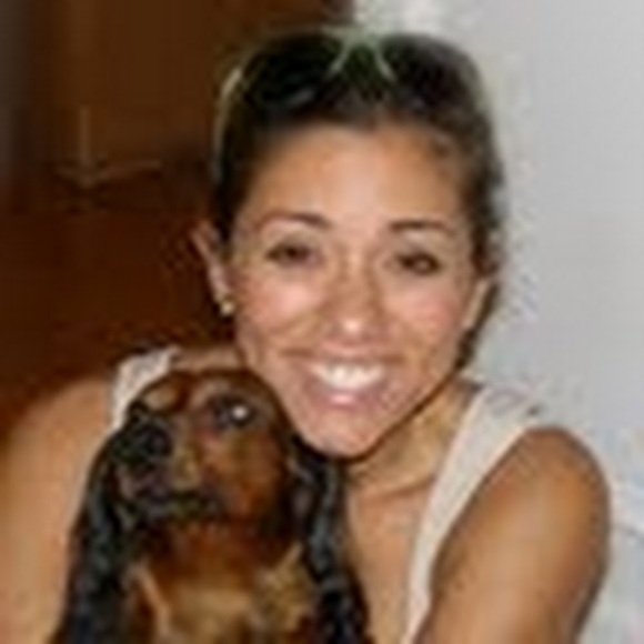 Profile Picture of Alison Guerrero (@alicat416) on Poshmark