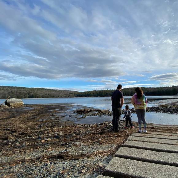 Faye Farzin - Poshmark Profile Picture of Faye Farzin (@missfayefaye) on Poshmark