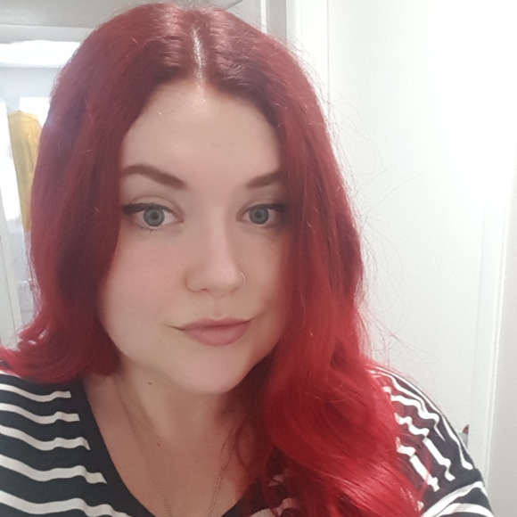 Profile Picture of Kirsten Folvik (@dramaticnerd) on Poshmark
