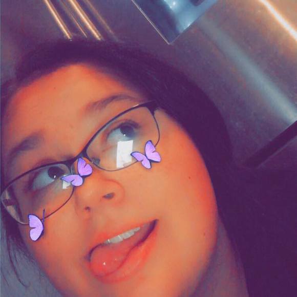 Profile Picture of Bianca Thomas (@biancathomas13) on Poshmark