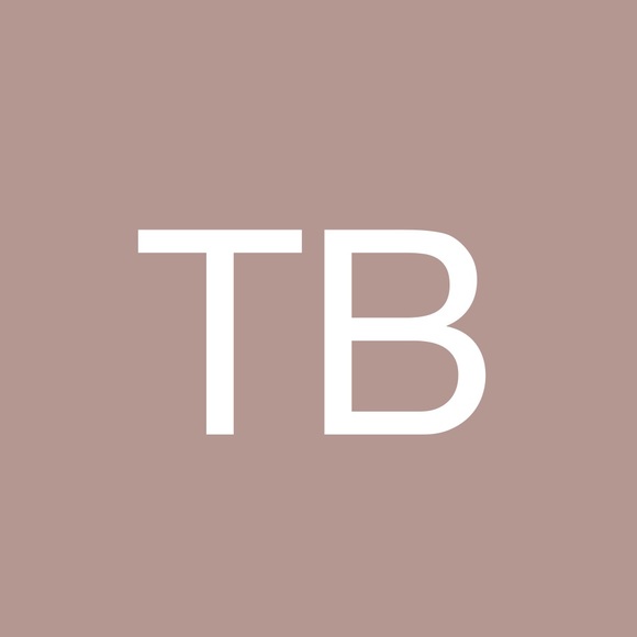 Profile Picture of Tracie Brookman (@tbrookman) on Poshmark
